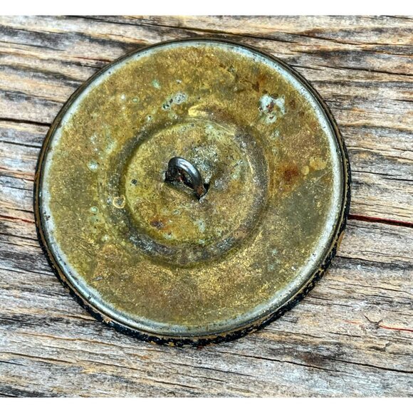 Antique Brass Metal Picture Button Egyptian Pharaoh 1 3/8" - Picture 3 of 9